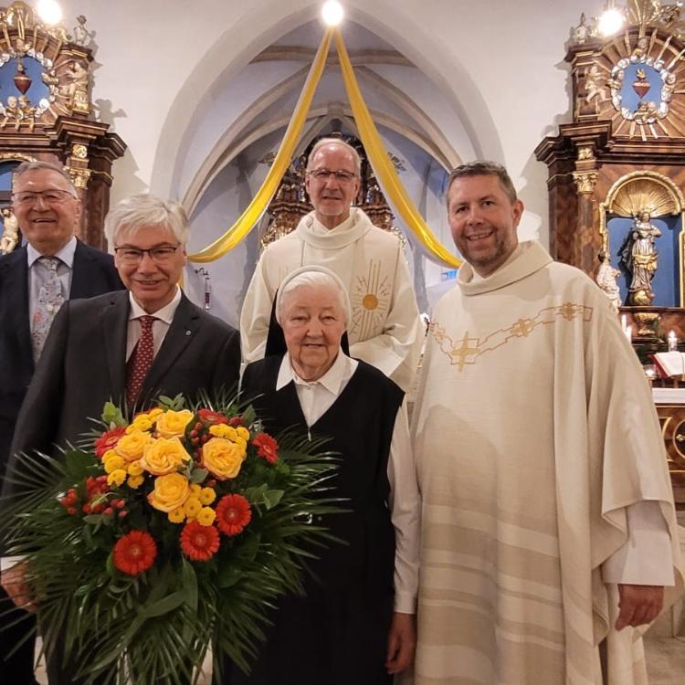 Sr. Philippine