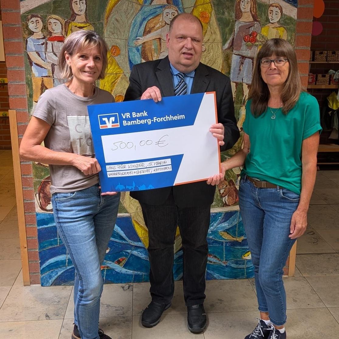 spendenübergabe an Kita Kemmern