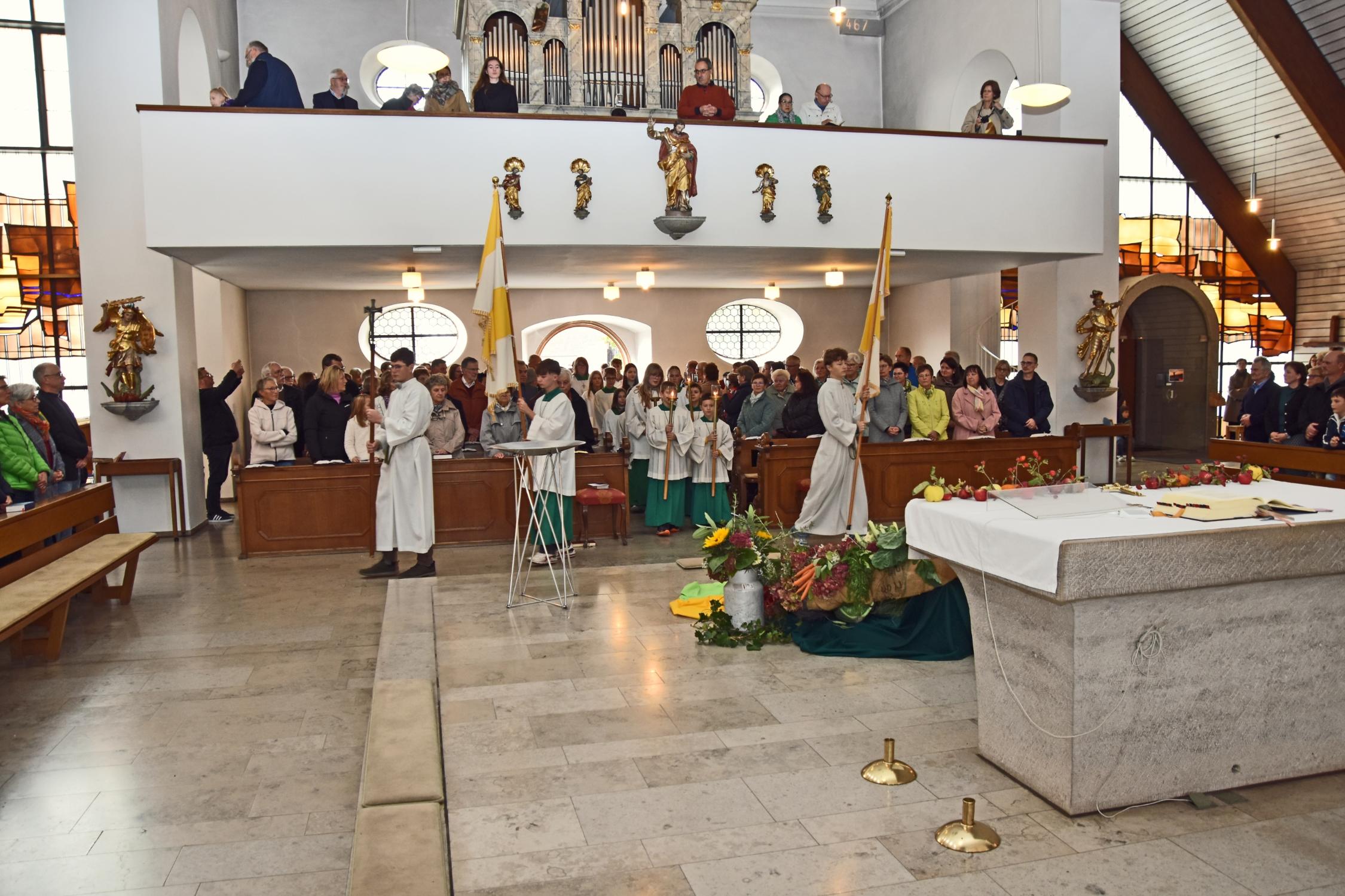 Amtseinführung Pfarrer Philipp Janek und Pfarrvikar Sebastian Heim